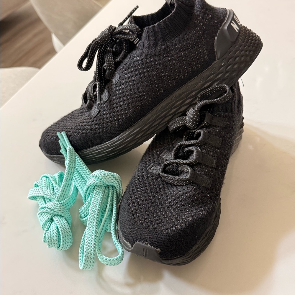 NOBULL Black Sneakers (8.5W)